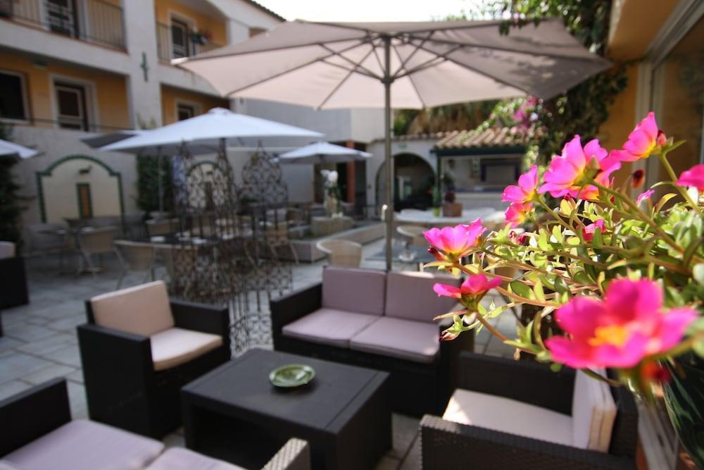 Logis Hotel Les II Mas - Perpignan Sud Cabestany Luaran gambar
